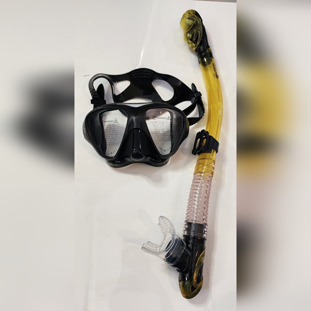 Professional Black and Yellow Snorkel Set